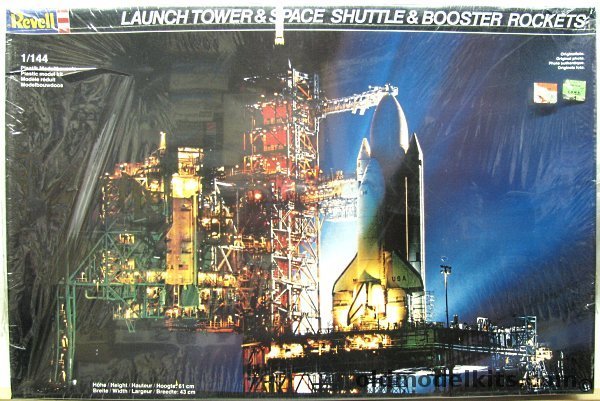 Revell 1/144 Launch Tower Space Shuttle and Booster Rockets, 4911 plastic model kit